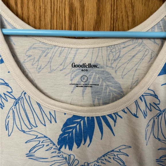 Goodfellow & Co Men's Yellow and Blue Leaf Print Shirts - Picture 4 of 7